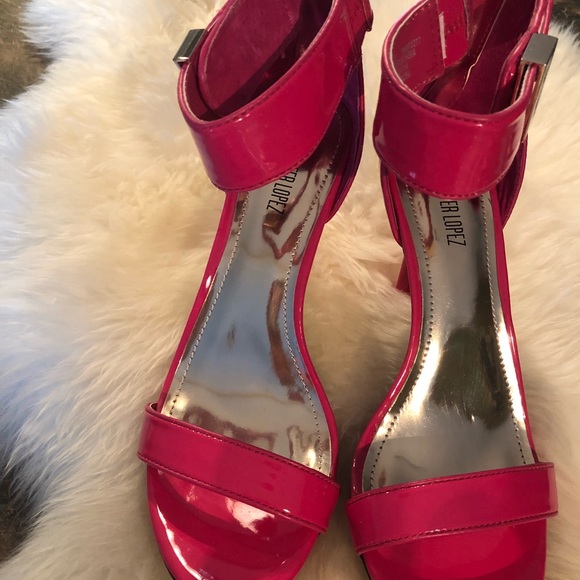 The cutest heels ever Jennifer Lopez size 8.5 - Picture 2 of 8